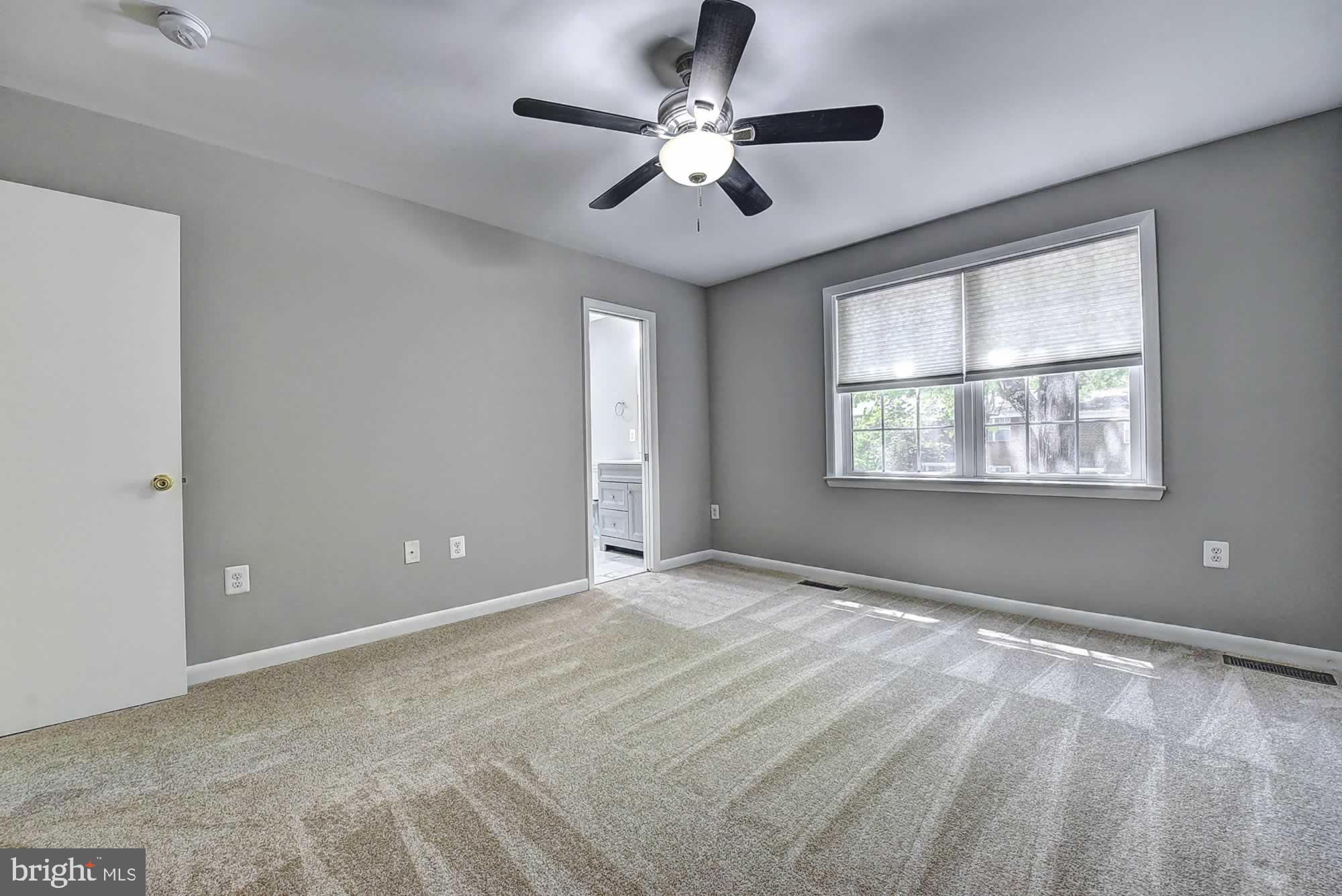2226 Gunsmith Square Reston, VA 20191 - Photo 21 of 35 a view of an empty room with a window