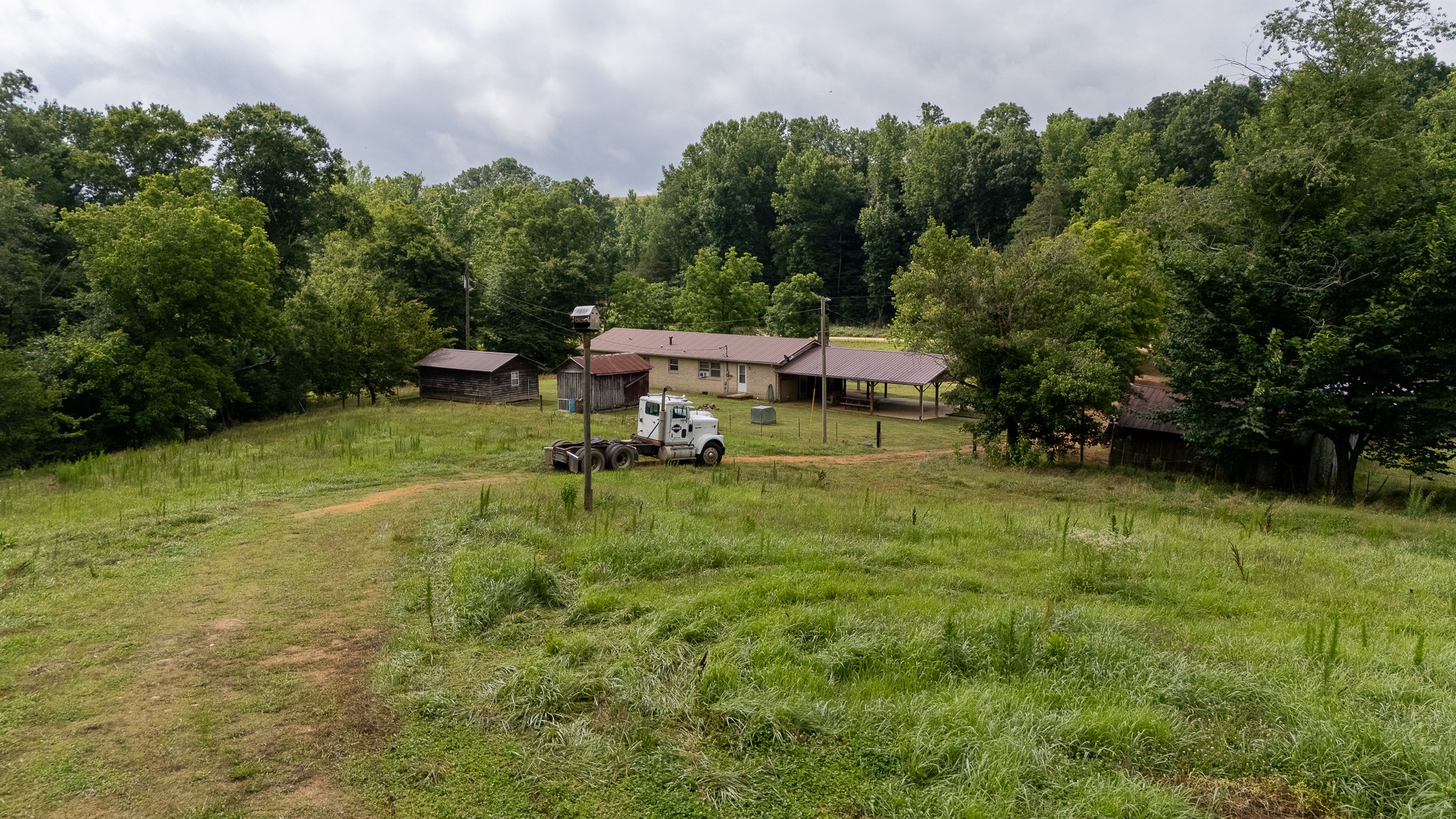 8315 Suckstem Branch Road Lawrenceburg, TN 38464 - Photo 4 of 45