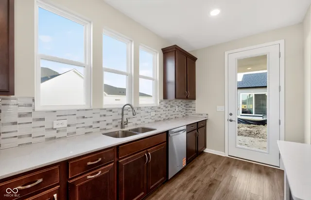 $399,000 | 757 Daisy Street, Greenwood, IN 46143