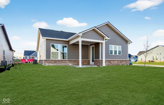 $399,000 | 757 Daisy Street, Greenwood, IN 46143