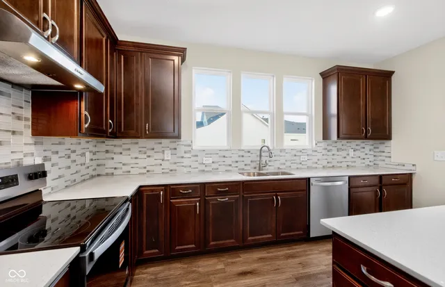 $399,000 | 757 Daisy Street, Greenwood, IN 46143