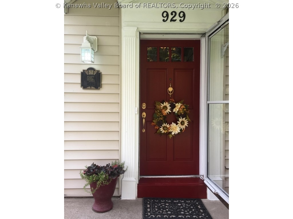 929 Lotus Road St. Albans, WV 25177 - Photo 2 of 30 Gallery Image 2