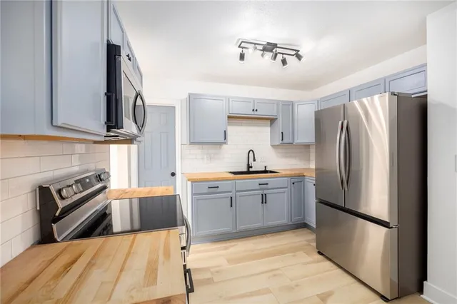 $210,000 | 5111 Kimball Avenue, Kansas City, KS 66104