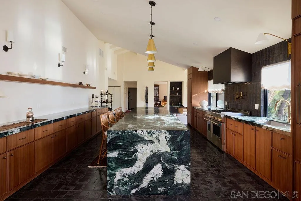 17335 Via Del Bravo Rancho Santa Fe, CA 92067 - Photo 13 of 40