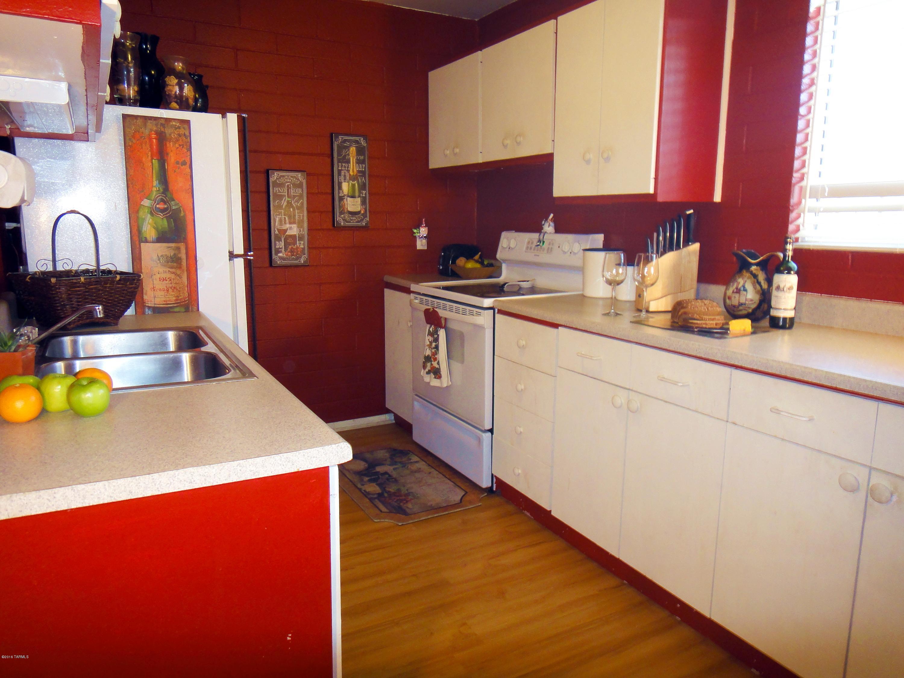 1755 South Jones Boulevard, Unit R202 Tucson, AZ 85713 - Photo 3 of 12