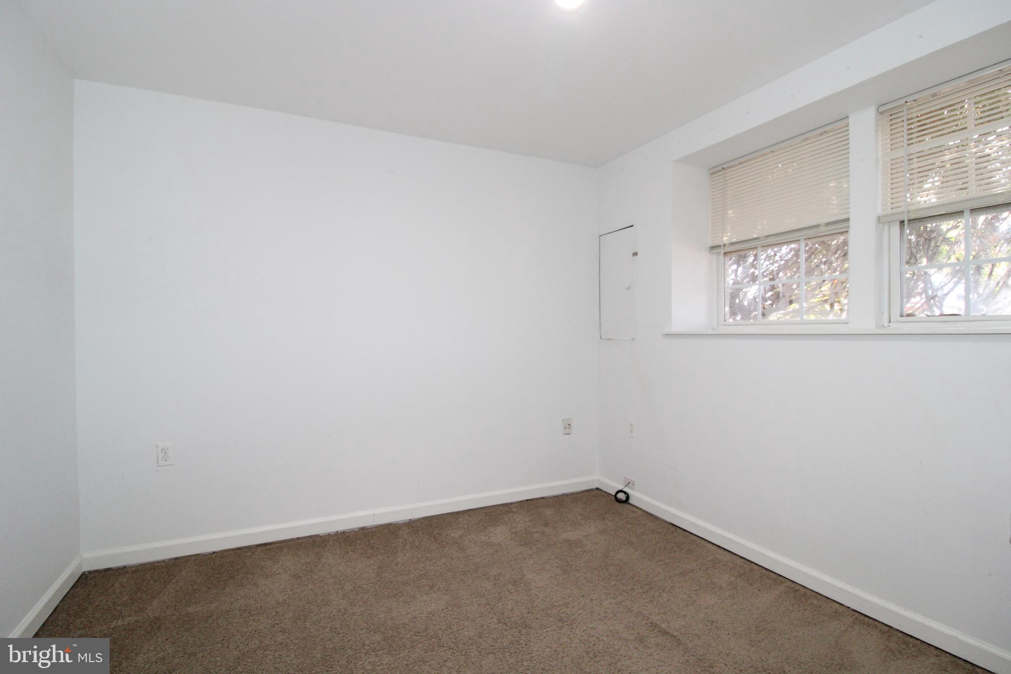 17628 Basalt Way Hagerstown, MD 21740 - Photo 12 of 20 an empty room with a window