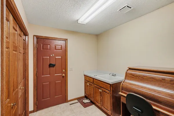 $550,000 | 3118 139th Avenue Northwest, Andover, MN 55304