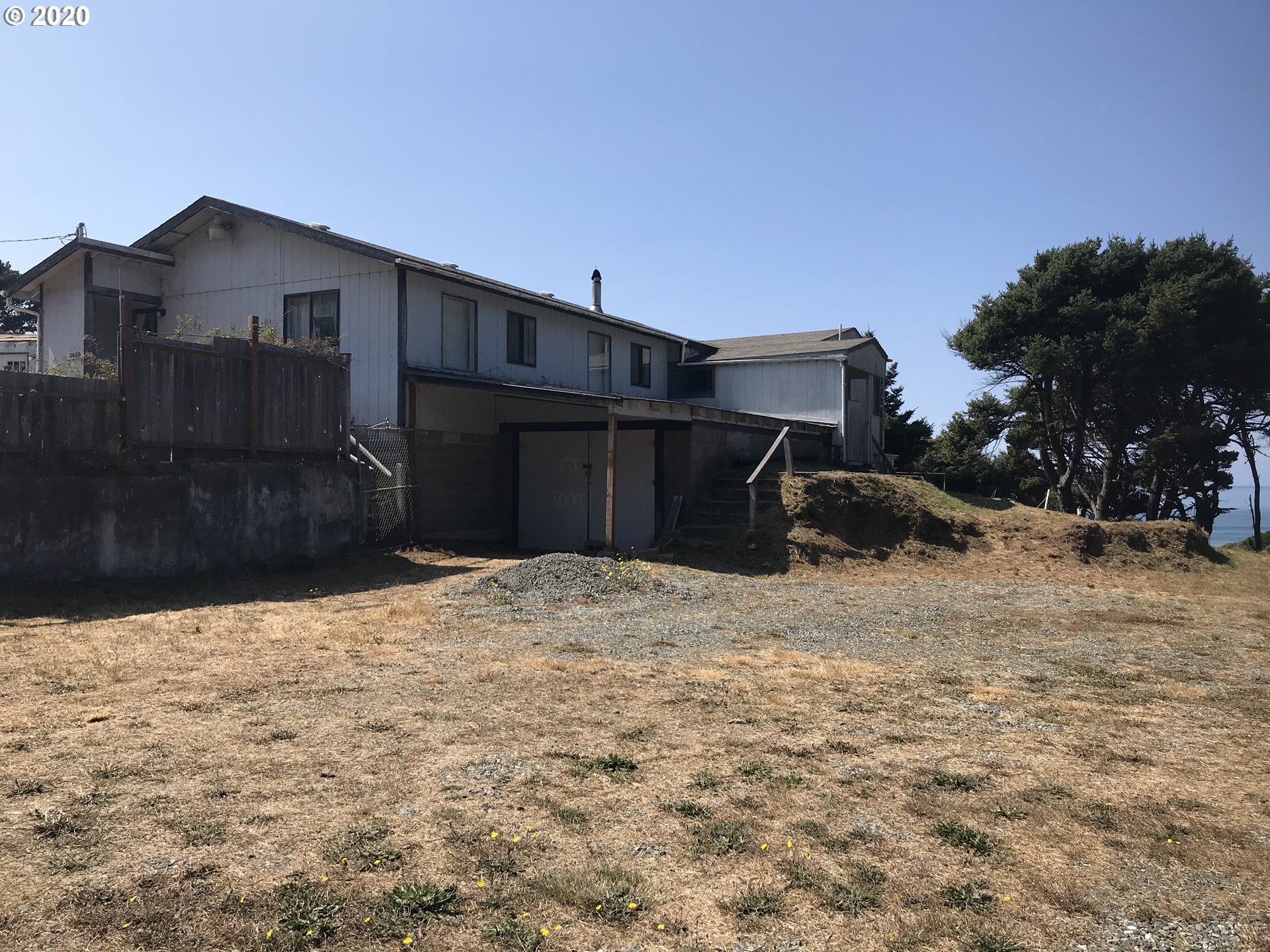 34100 Ophir Road Gold Beach, OR 97444 - Photo 3 of 23 Gallery Image 3