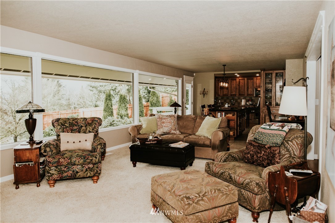 2321 Cascade Way Longview, WA 98632 - Photo 4 of 25 Gallery Image 4