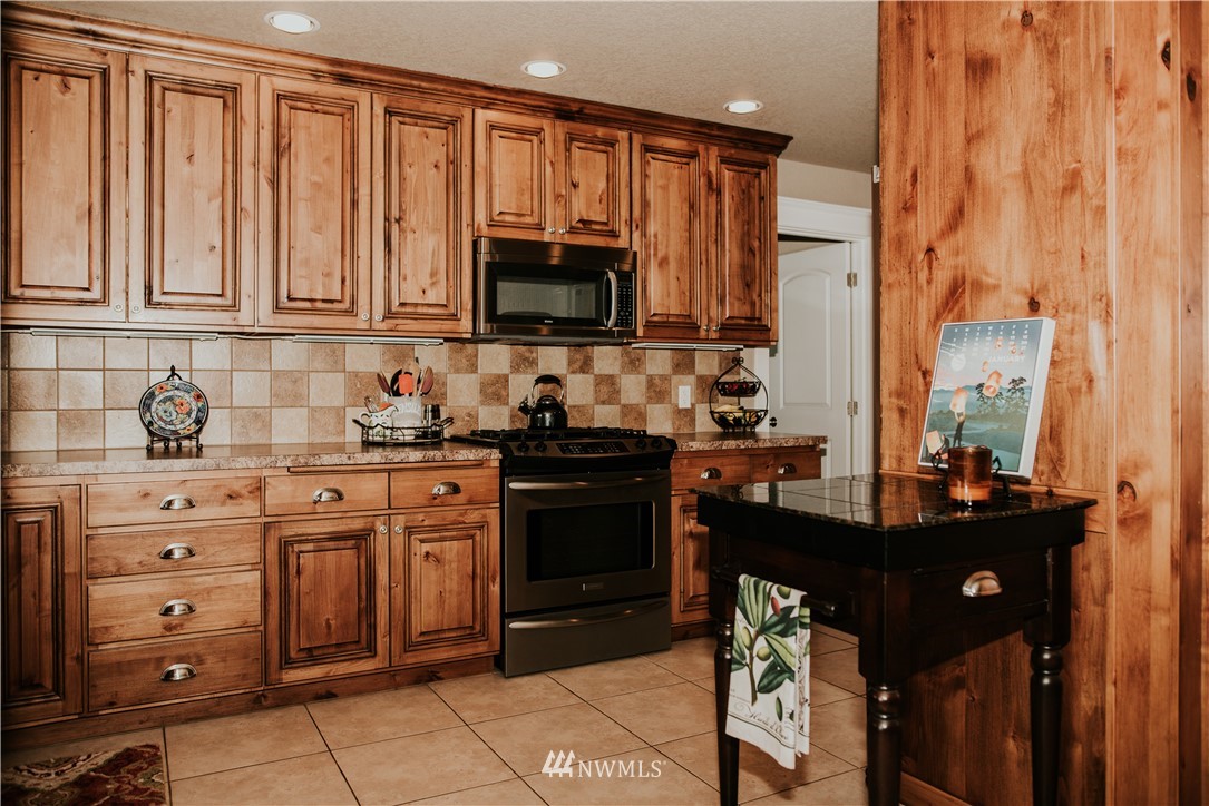 2321 Cascade Way Longview, WA 98632 - Photo 9 of 25 Gallery Image 9