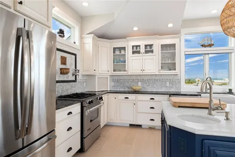 $2,995,000 | 7 Rosebriar Avenue, South Kingstown, RI 02879