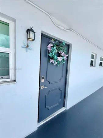 $1,900 | 445 Northeast 195th Street, Unit 430, Miami, FL 33179