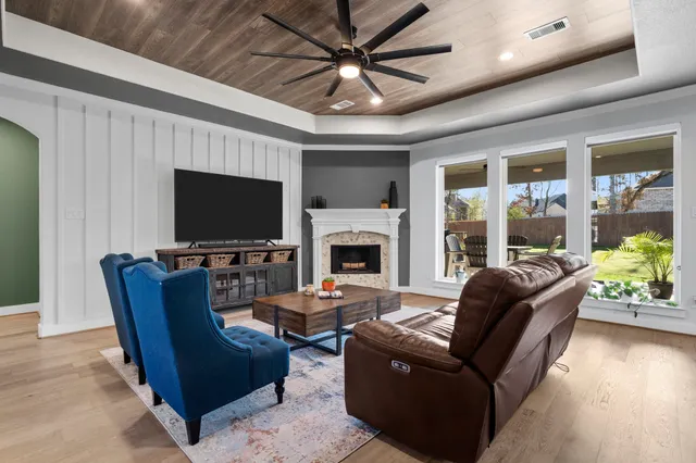 $785,000 | 40901 Mauser Lane, Magnolia, TX 77354