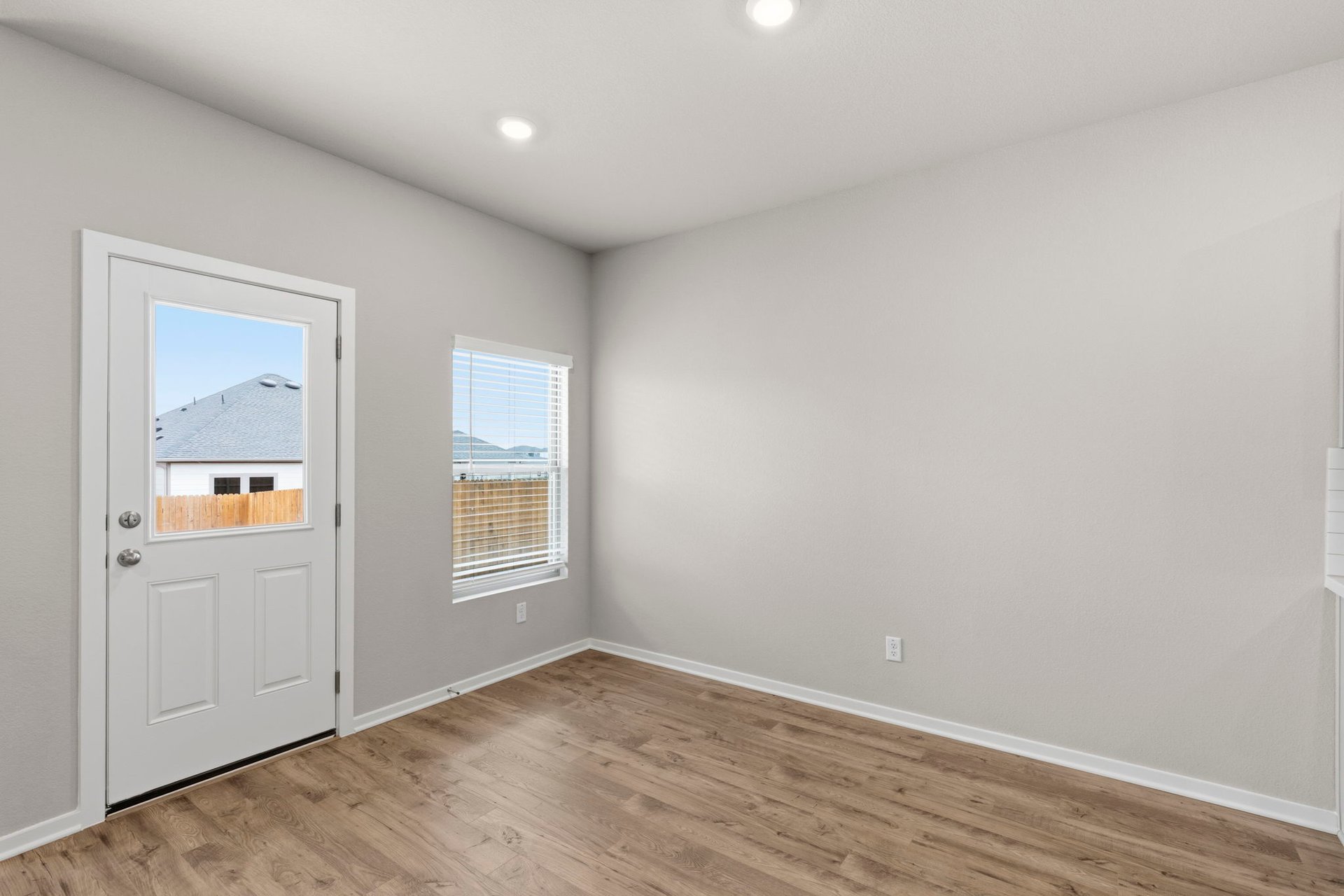 176 Wind Hill Jarrell, TX 76537 - Photo 12 of 31 Casual Dining off of Kitchen