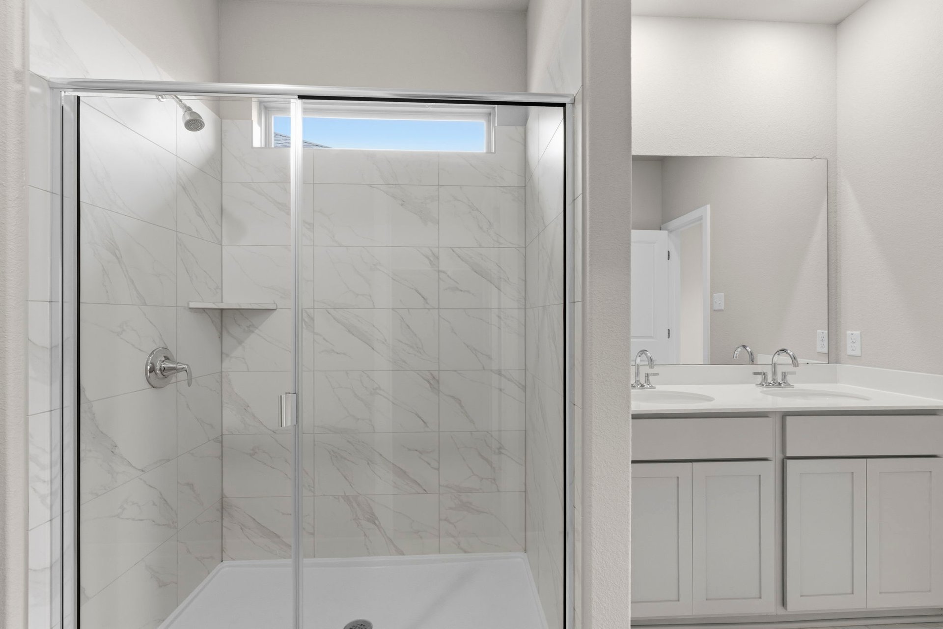 176 Wind Hill Jarrell, TX 76537 - Photo 22 of 31 Walk-in shower in Primary Bath