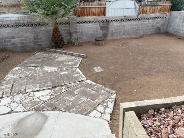 $1,995 | 4703 Meredith Avenue, Las Vegas, NV 89121