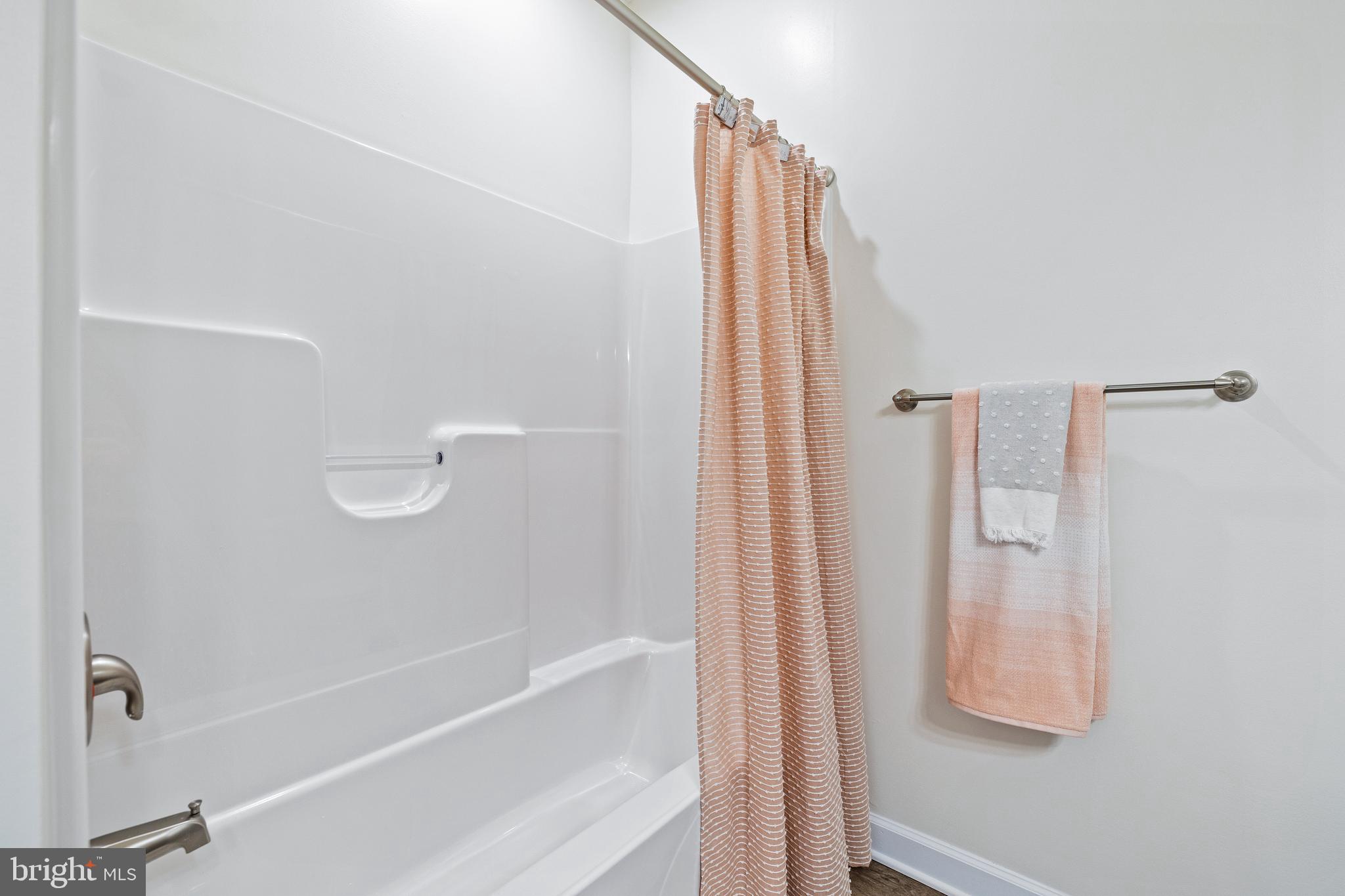 1006 Admiral Lane, Unit 101 Hanover, PA 17331 - Photo 15 of 36