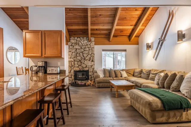 $729,000 | 2113 Meridian Boulevard, Unit 180, Mammoth Lakes, CA 93546