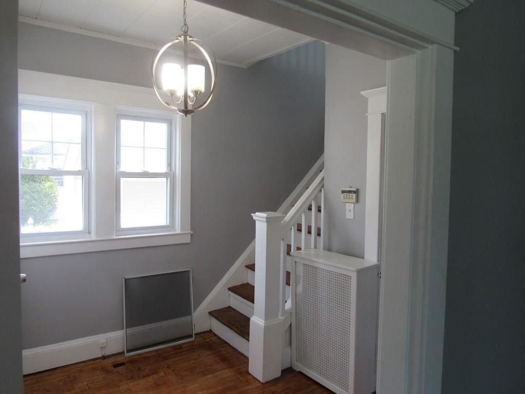 71 Meredith Street Springfield, MA 01108 - Photo 9 of 27