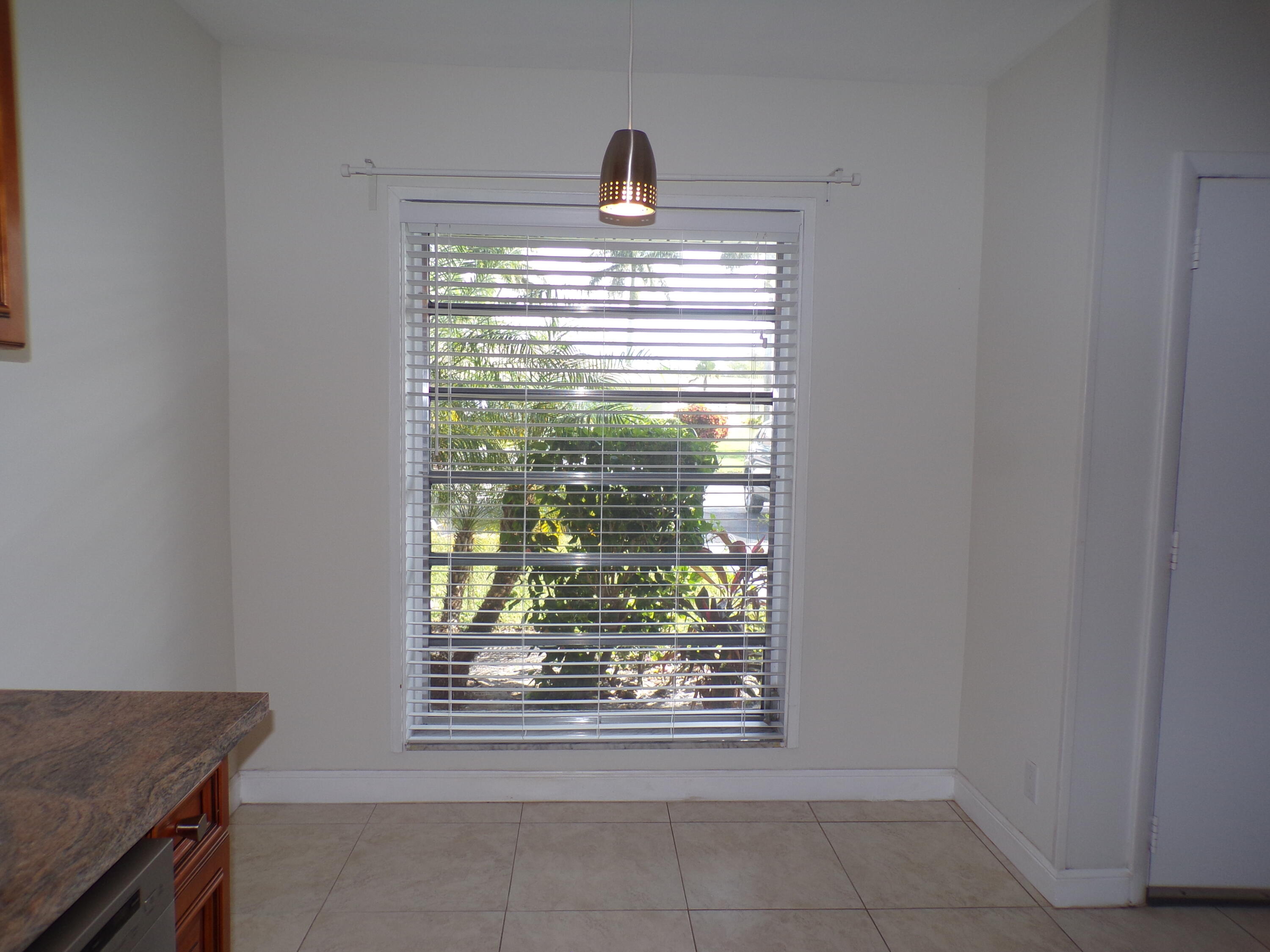 20952 Covington Drive Boca Raton, FL 33433 - Photo 11 of 36 137_1952