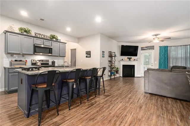 $299,900 | 11759 Lovejoy Crossing Boulevard, Hampton, GA 30228