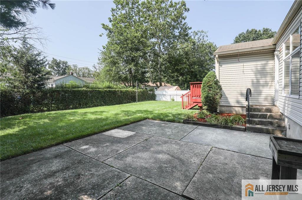 10 Eardley Road Edison, NJ 08817 - Photo 31 of 38