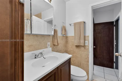 $600,000 | 1901 North 56th Avenue, Hollywood, FL 33021