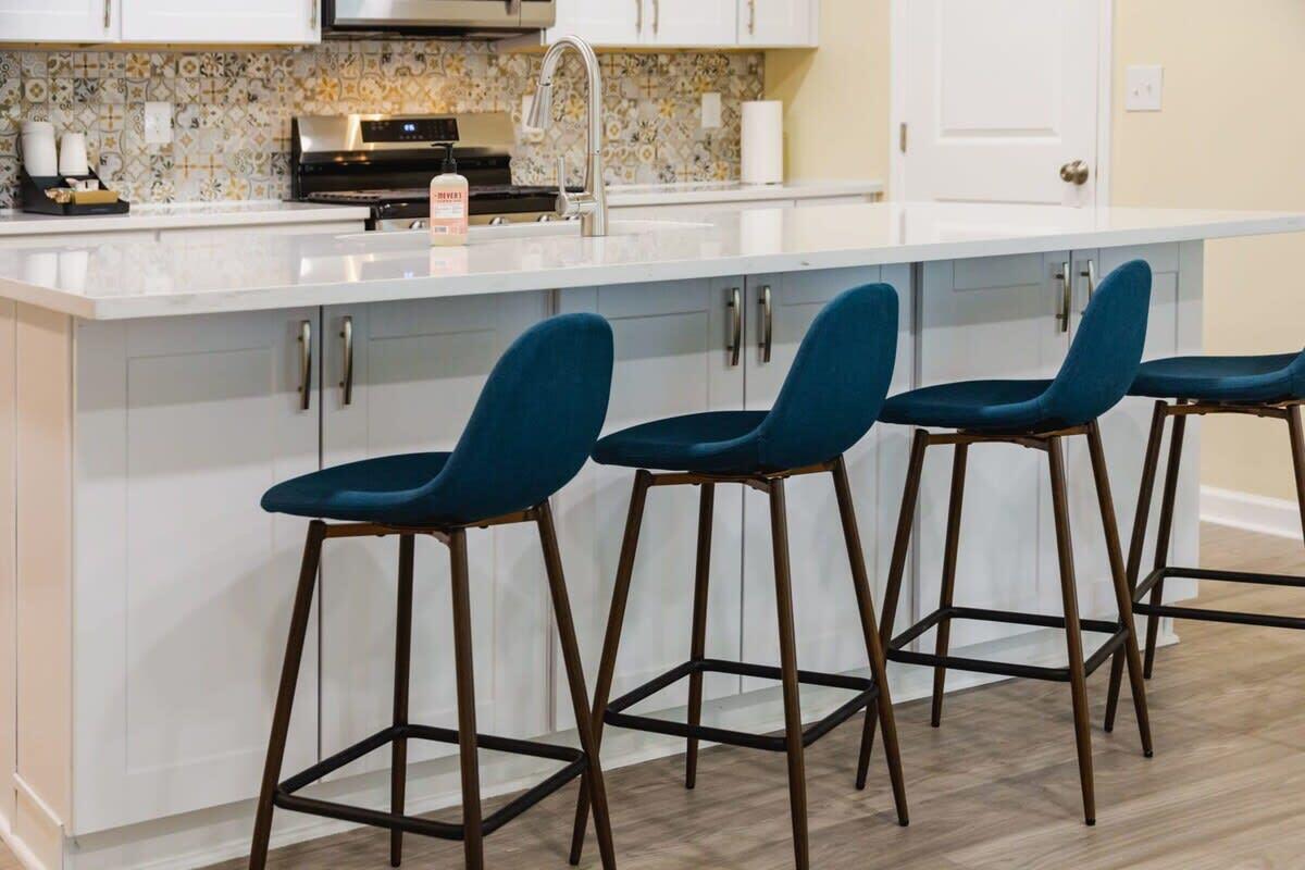 5917 Hagood Avenue Hanahan, SC 29410 - Photo 17 of 52 Counter Seating