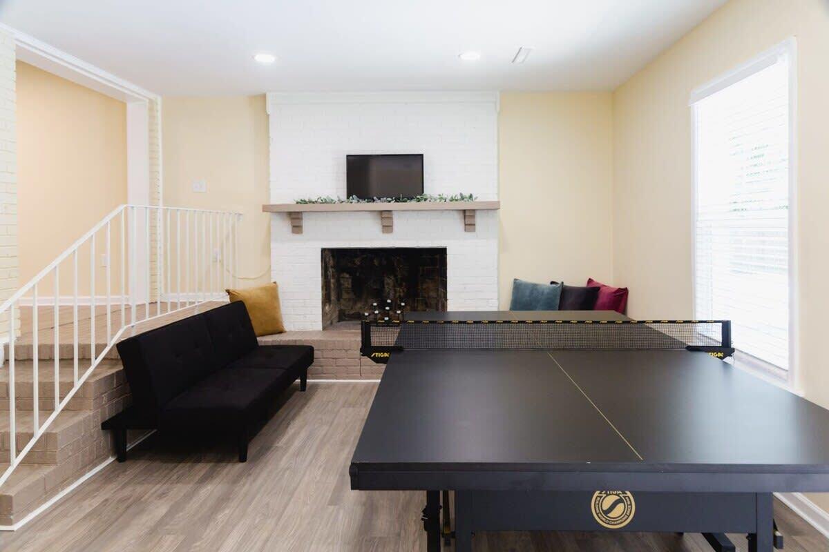 5917 Hagood Avenue Hanahan, SC 29410 - Photo 21 of 52 2nd Living Space