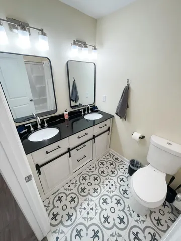 $614,000 | 5917 Hagood Avenue, Hanahan, SC 29410