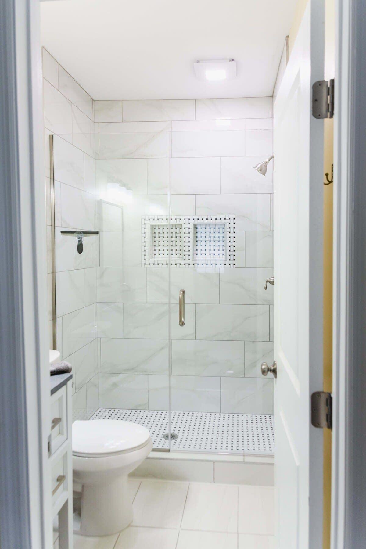 5917 Hagood Avenue Hanahan, SC 29410 - Photo 40 of 52 Ensuite Bathroom