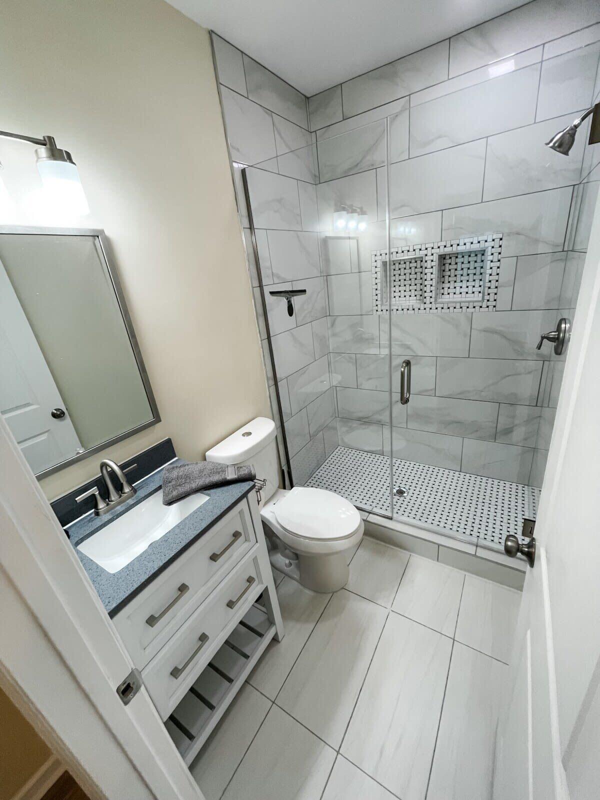 5917 Hagood Avenue Hanahan, SC 29410 - Photo 42 of 52 Ensuite Bathroom