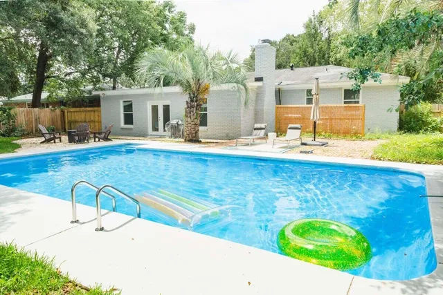 $614,000 | 5917 Hagood Avenue, Hanahan, SC 29410