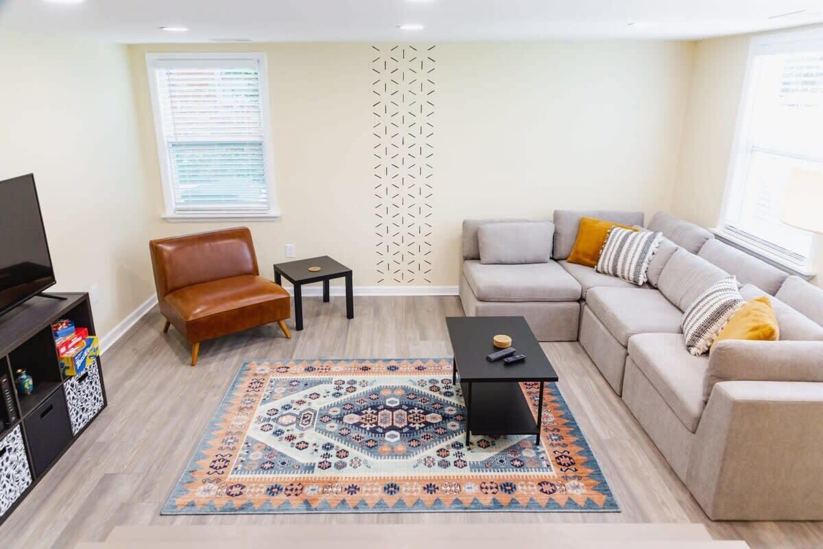 5917 Hagood Avenue Hanahan, SC 29410 - Photo 8 of 52 Living Space