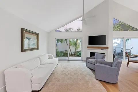 $1,195,000 | 17012 Traverse Circle, Jupiter, FL 33477