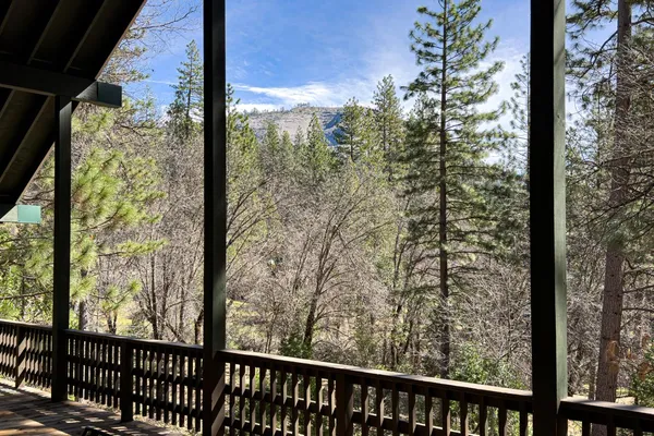 $1,899,000 | 2701 Spelt Road, Yosemite National Park, CA 95389