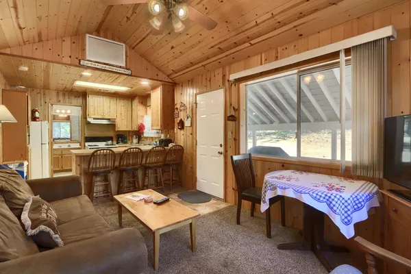 $1,899,000 | 2701 Spelt Road, Yosemite National Park, CA 95389