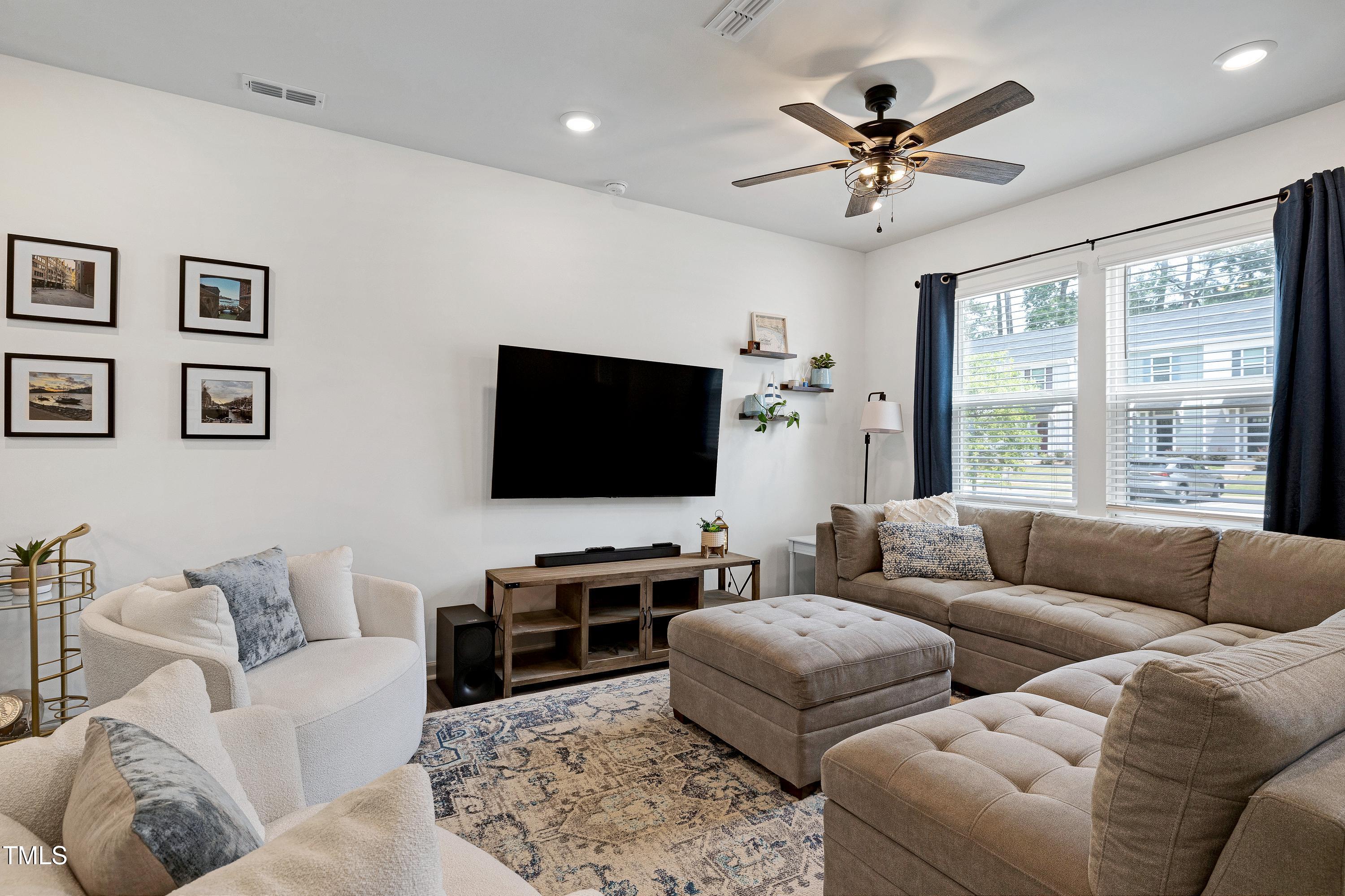 534 Hacksaw Trail Raleigh, NC 27610 - Photo 4 of 27 Scene-8