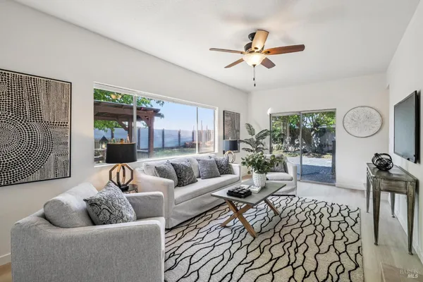 $899,000 | 2295 Francisco Avenue, Unit 1, Santa Rosa, CA 95403