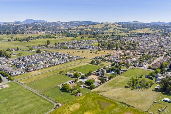 $899,000 | 2295 Francisco Avenue, Unit 1, Santa Rosa, CA 95403