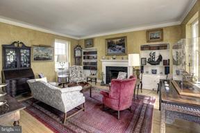9757 Elmwood Road Upperville, VA 20184 - Photo 3 of 28 Living Room