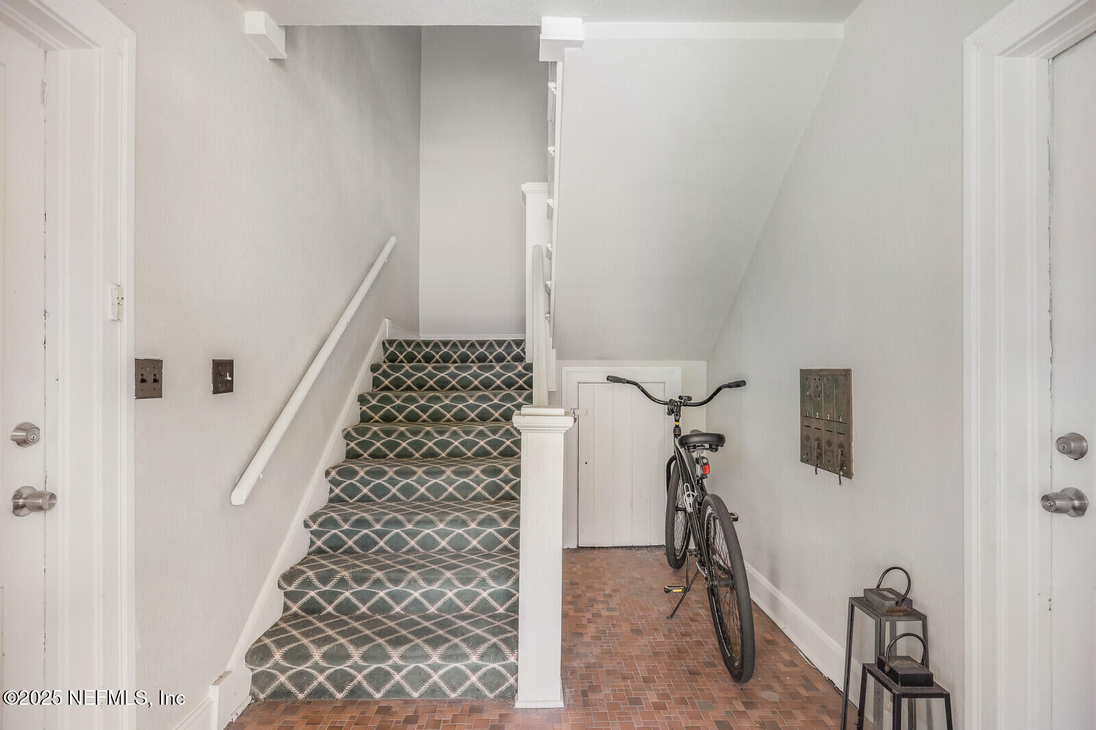 3668 Valencia Road Jacksonville, FL 32205 - Photo 5 of 23 06_FPM_3668_Valencia_Rd_08_mls