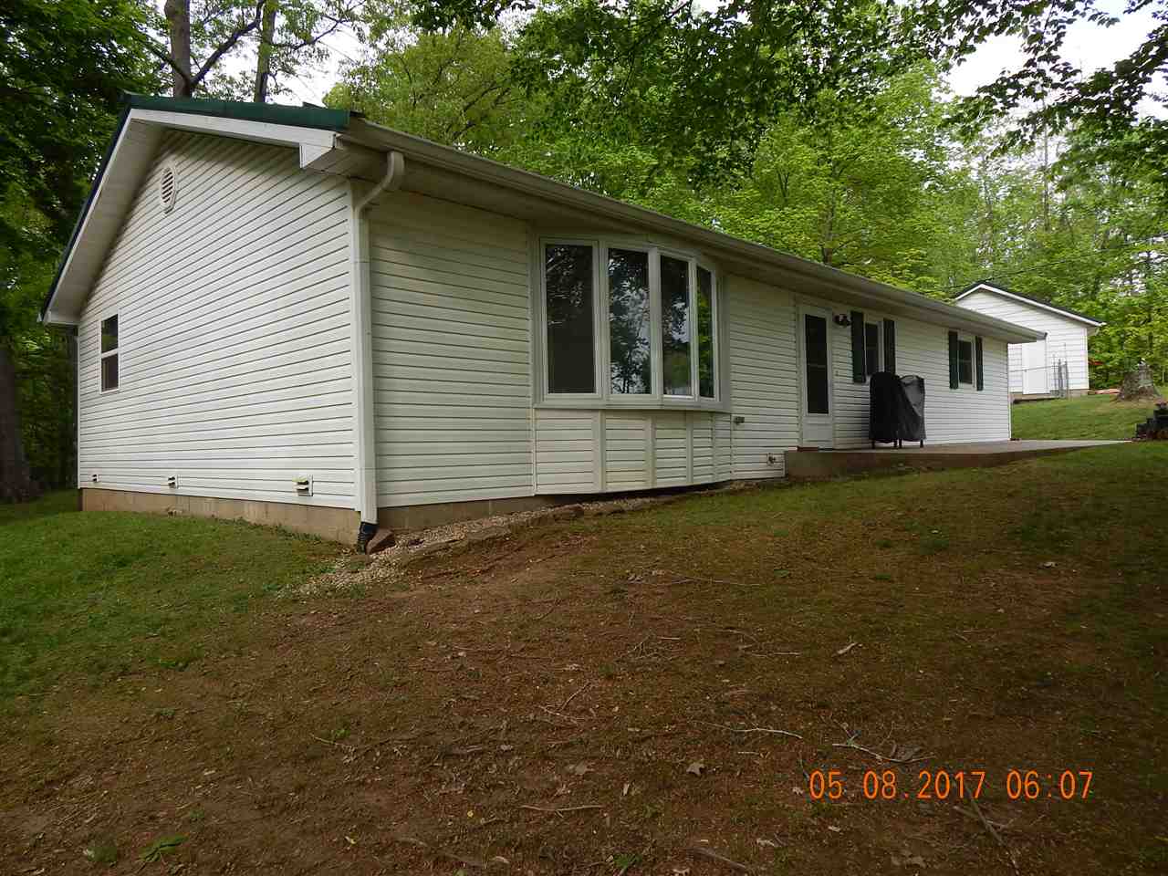 6824 West May Road Bloomington, IN 47403 - Photo 2 of 34