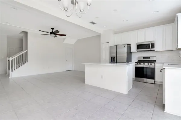 $279,900 | 6378 Camino Drive, Apollo Beach, FL 33572