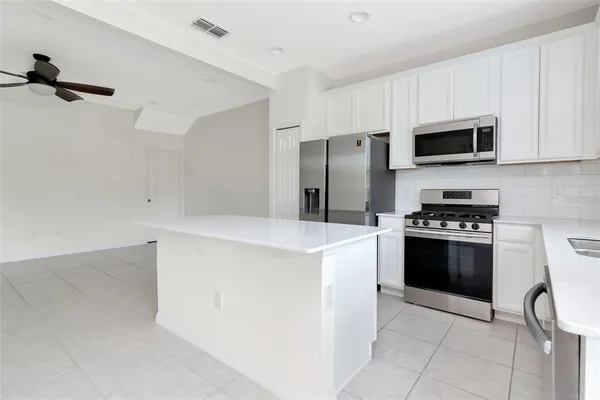 $279,900 | 6378 Camino Drive, Apollo Beach, FL 33572