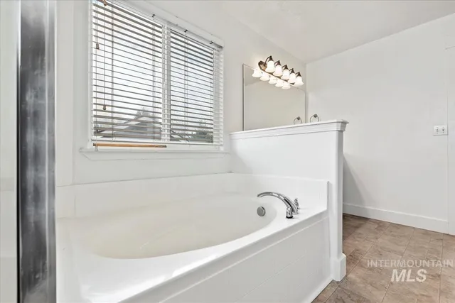 $529,999 | 334 East Santiago Drive, Meridian, ID 83646