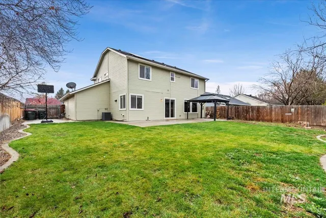 $529,999 | 334 East Santiago Drive, Meridian, ID 83646