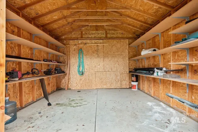 $529,999 | 334 East Santiago Drive, Meridian, ID 83646