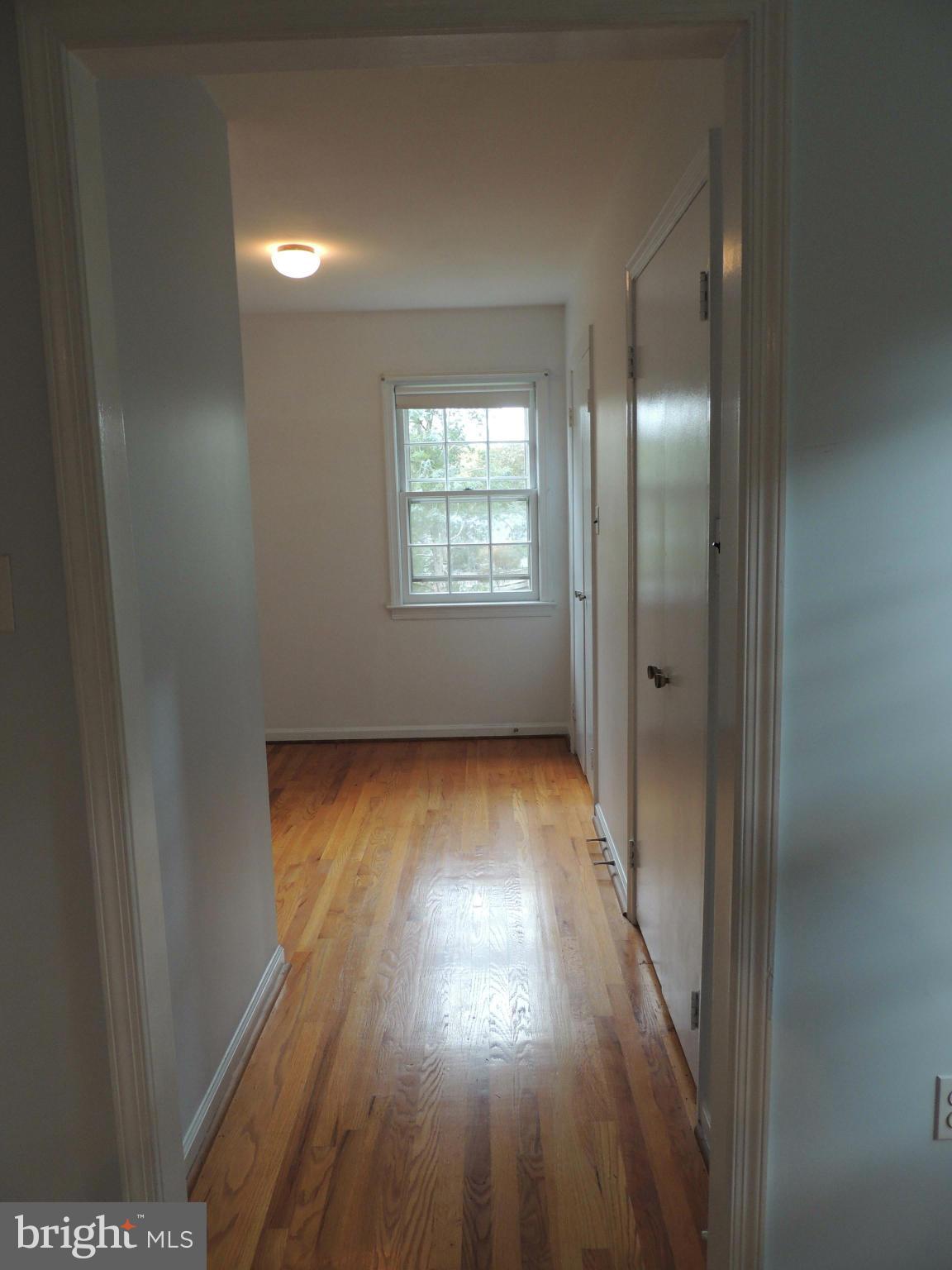 9805 Brookford Road Potomac, MD 20854 - Photo 18 of 30 Bedroom (Master)
