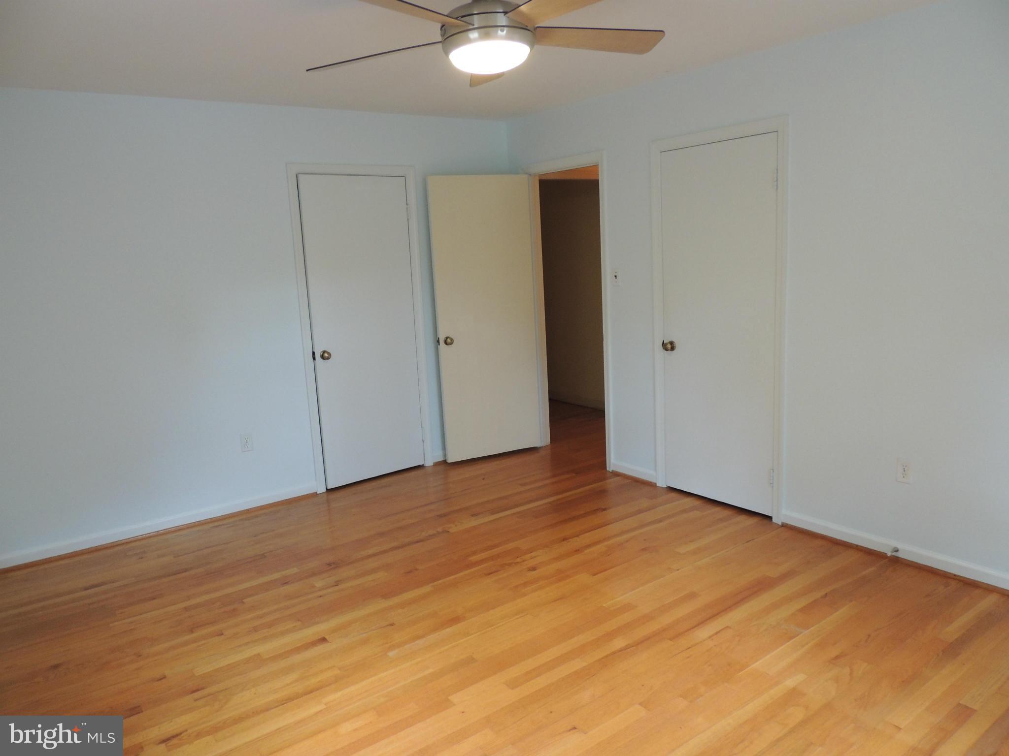 9805 Brookford Road Potomac, MD 20854 - Photo 26 of 30 Bedroom 4
